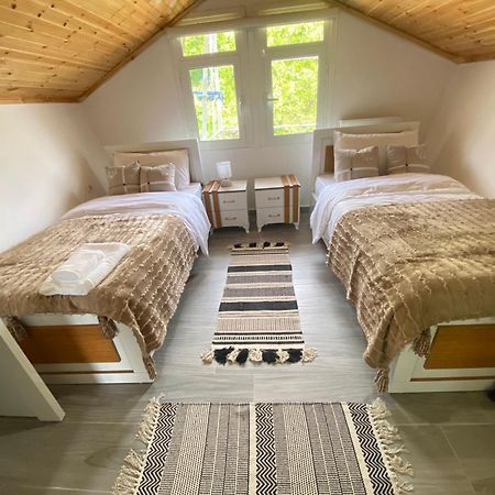 Guest House Rean Berat Zewnętrze zdjęcie